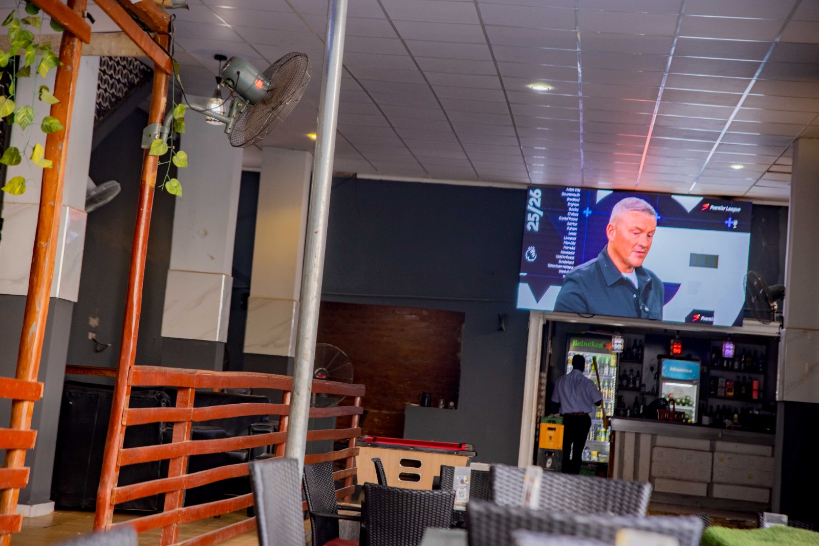 Bar 4